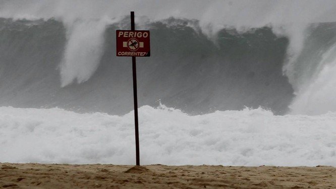 Marinha alerta para forte ventania no litoral do Rio