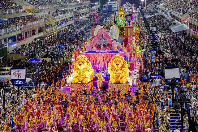 Samba da Série A do Carnaval carioca vai parar na polícia