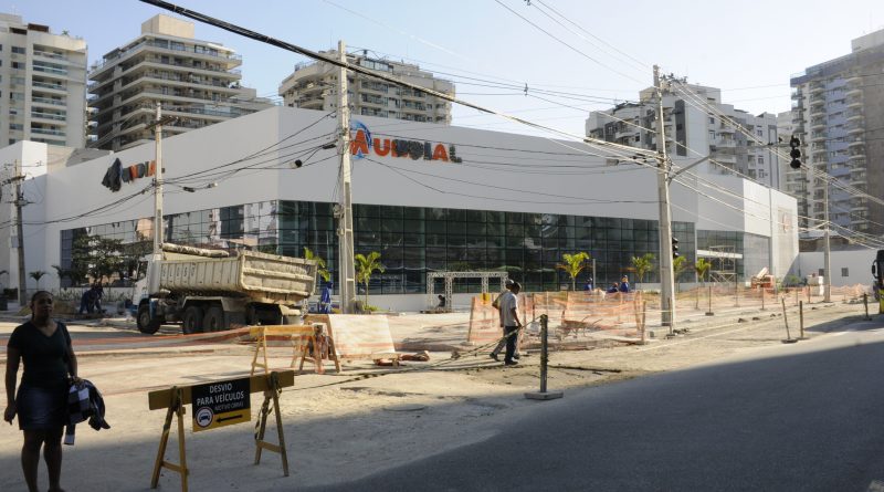 Inauguração de supermercado terá esquema especial de transito