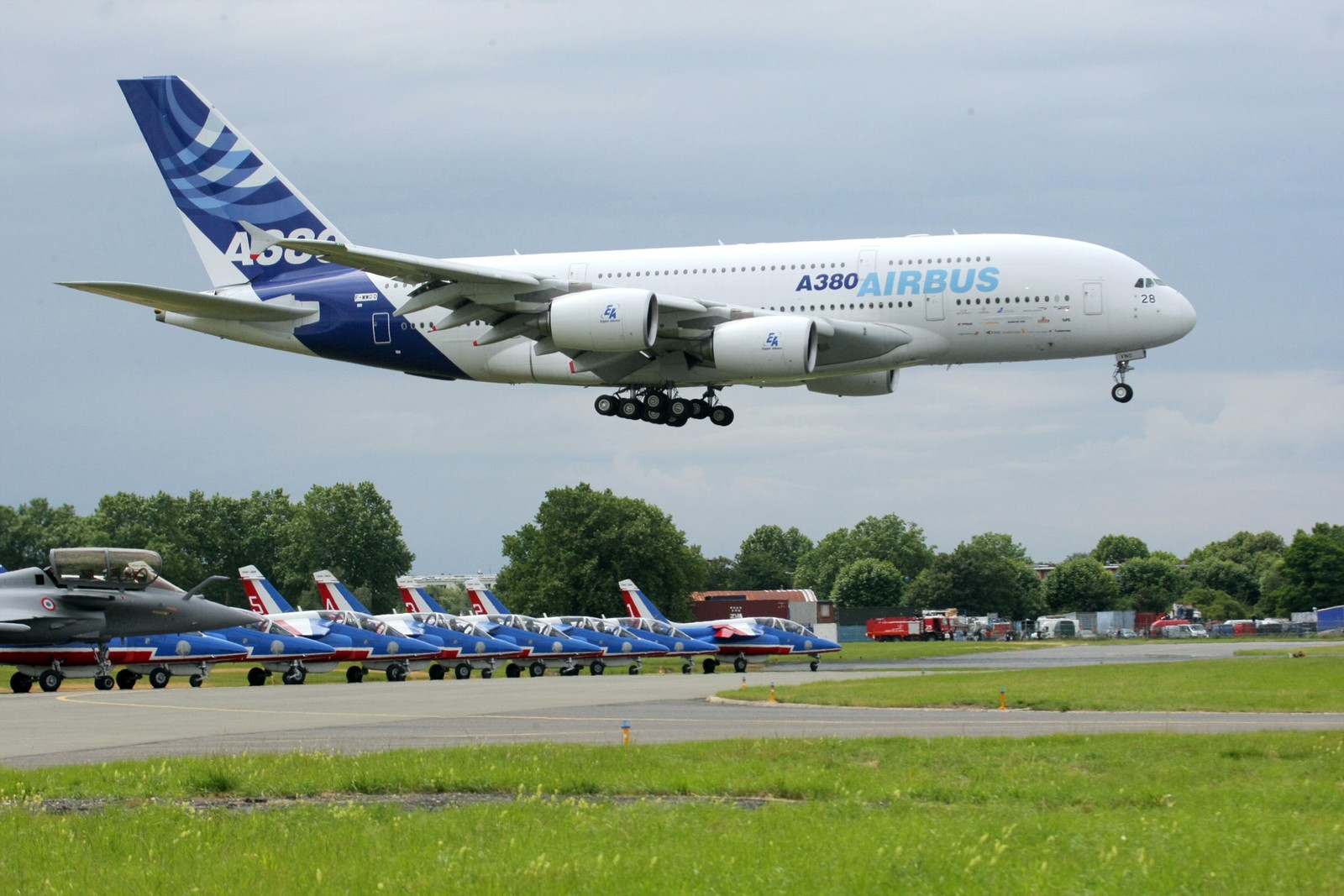 Airbus anuncia fim da produção do super jumbo A380