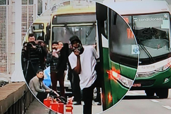 Homem faz passageiros de ônibus reféns na Ponte Rio-Niterói